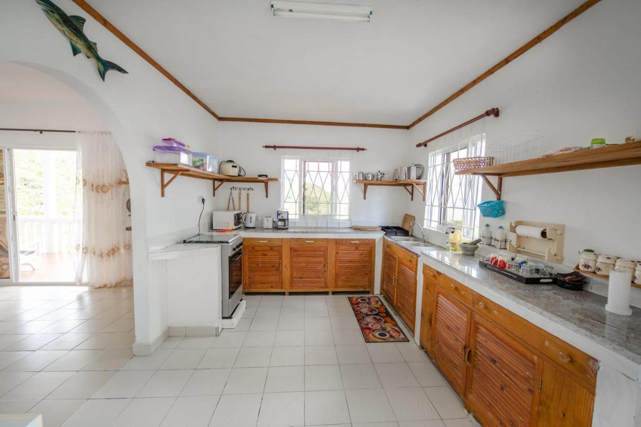 Maison Du Soleil Self Catering Анс Лацио Екстериор снимка